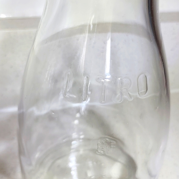 Wine Carafe by Bormioli Rocco Glass Co, imported from Italy 1 litre - Picture 3 of 7